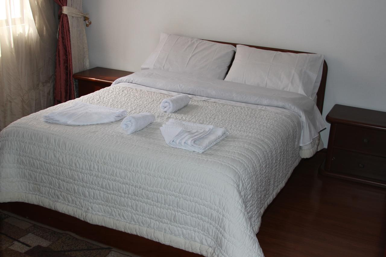 D'Lujo Bed & Breakfast Bogota Ngoại thất bức ảnh